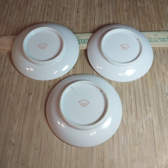 Occupied Japan Handpainted 4" Floral Decorative Set/3 Plates, Trinket Dish Hangs - Picture 10 of 14